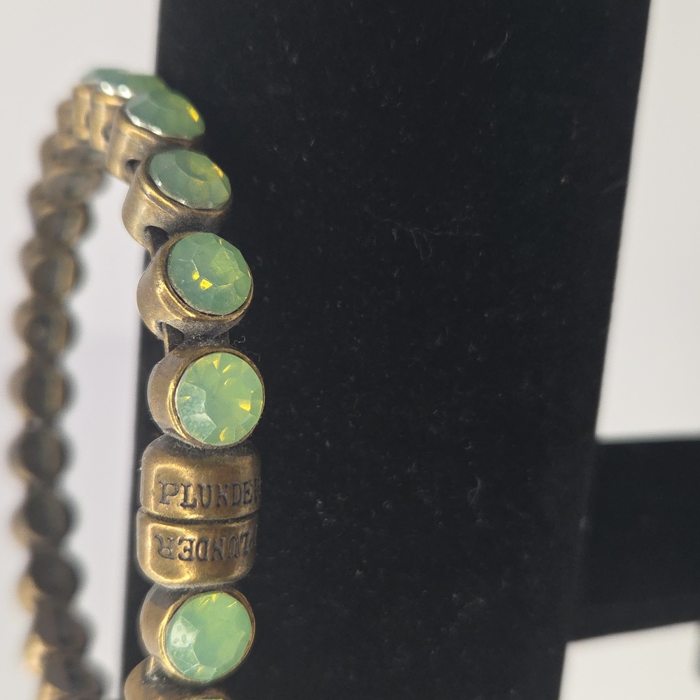 Plunder Opaque Green And Goldtone Magnetic Bracelet 7.5 - Picture 3 of 3